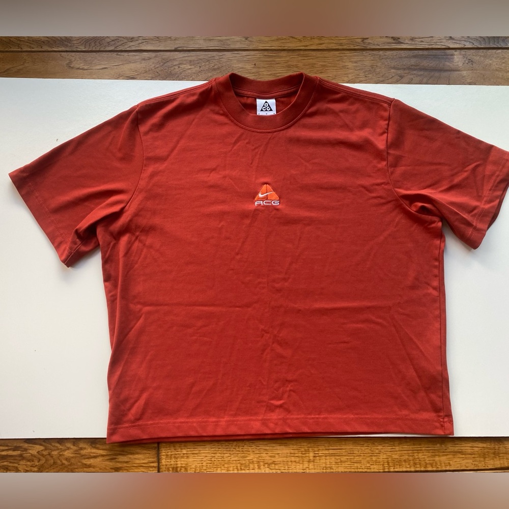 Vintage Nike ACG Boxy Orange T-Shirt | size medium